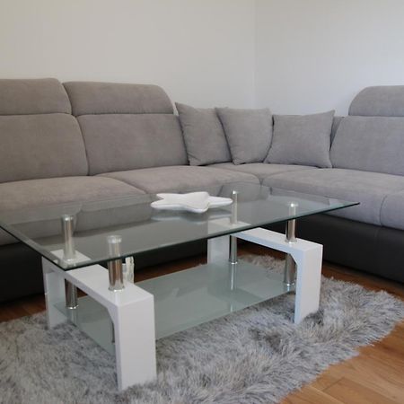 Apartment Mario Podstrana Esterno foto