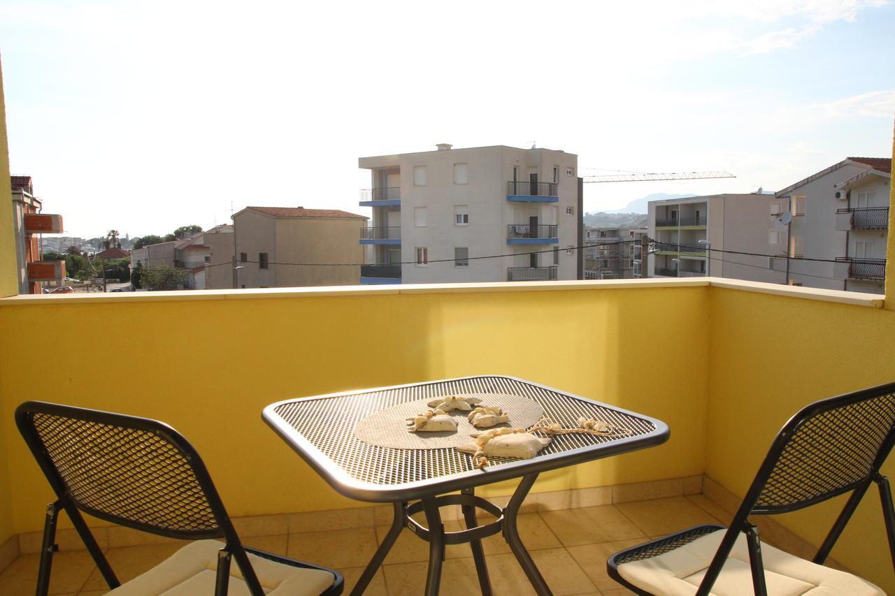 Apartment Mario Podstrana Esterno foto