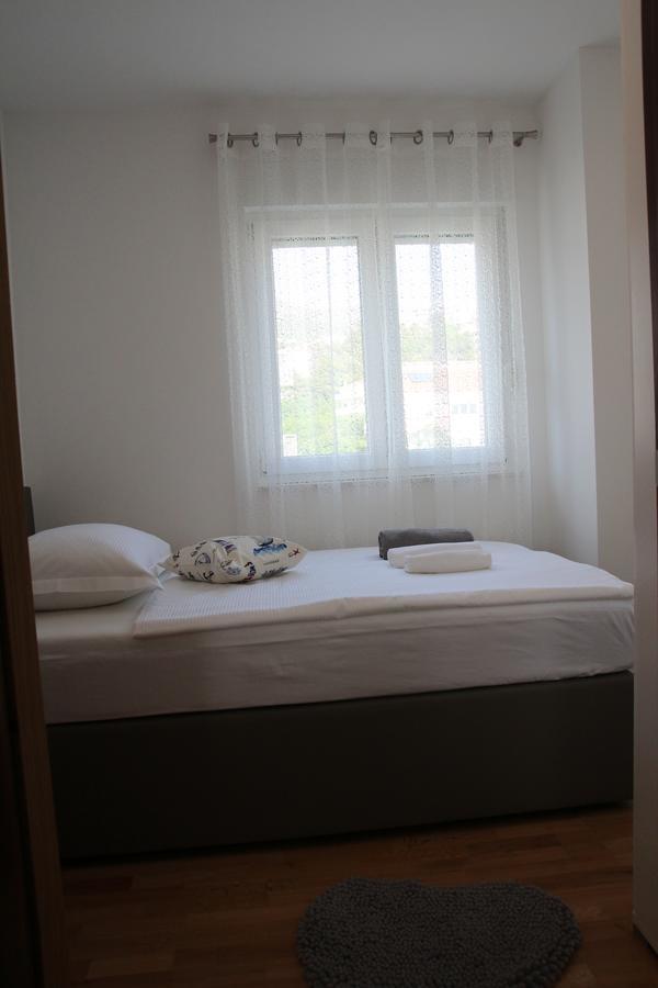 Apartment Mario Podstrana Esterno foto